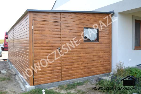 Garaż drewnopodobny 4m x 7m Kolor ścian i bramy: Złoty dąb jasny 